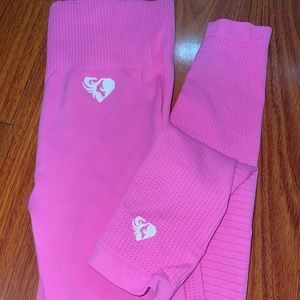 Women’s Best Power Seamless Leggings, size medium in color “Phlox Pink”